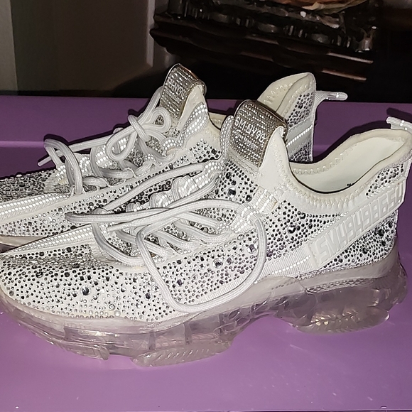 Steve Madden Silver Studded Women's Sneakers - Picture 1 of 12